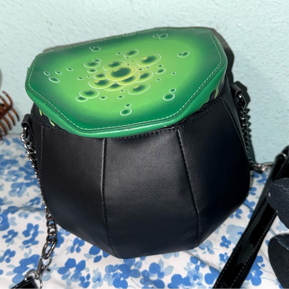 Witch cauldron crossbody bag